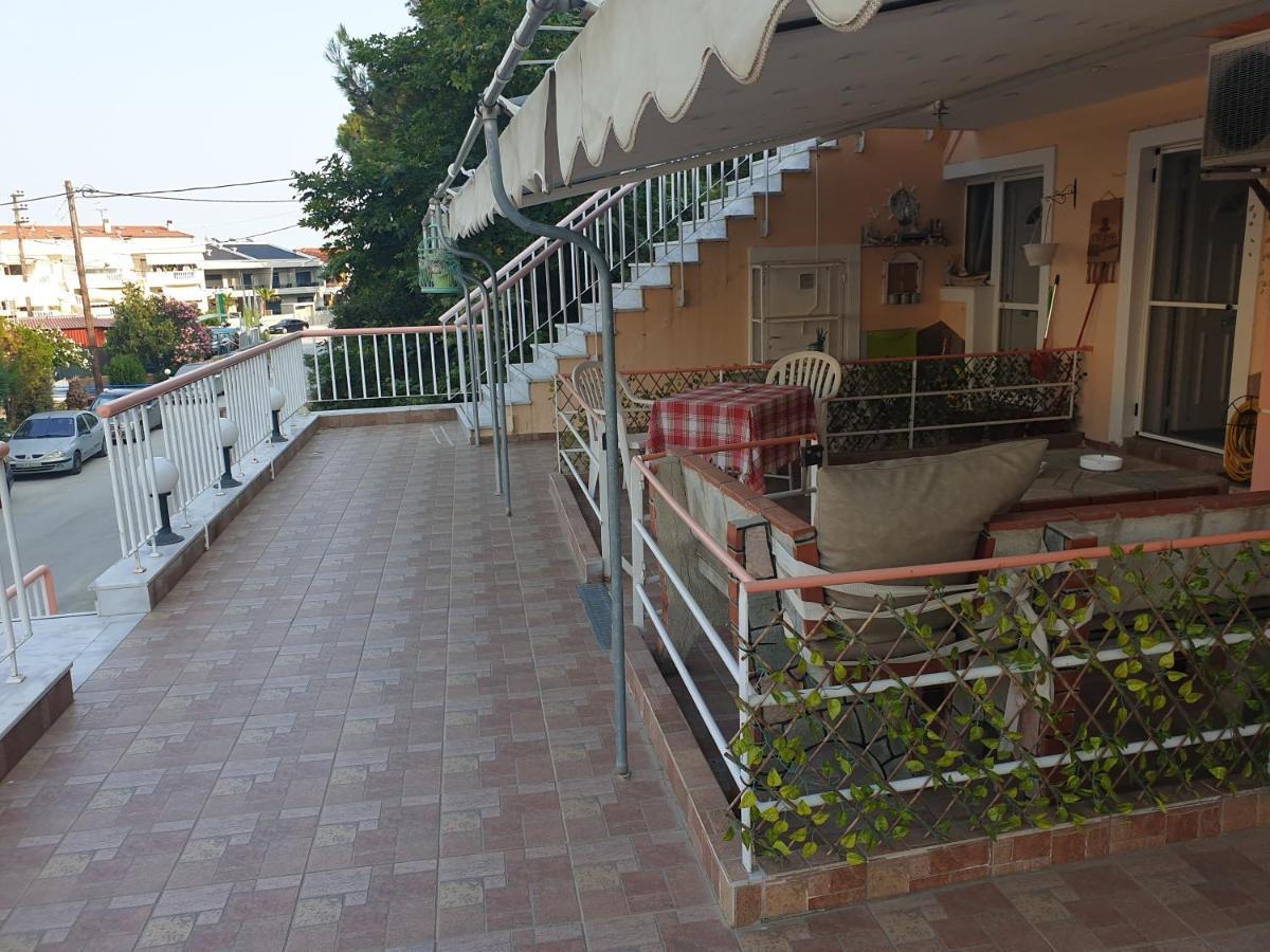 Anna Apartments Néa Péramos 외부 사진